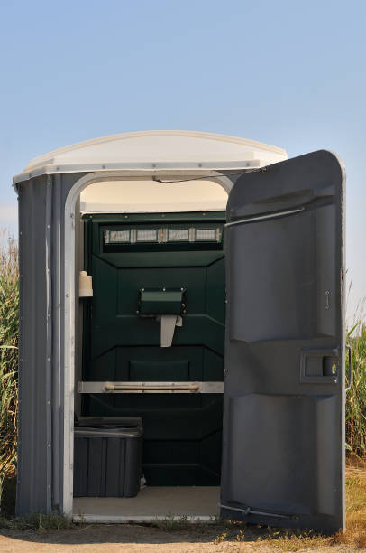 Portable bathroom rental